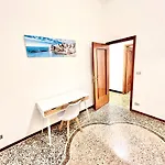 A Due Passi Da Brignole *