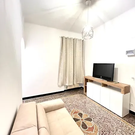 A Due Passi Da Brignole Apartamento *